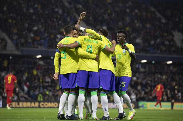 Com 2 de Richarlison, Brasil vence Gana no pen&uacute;ltimo amistoso antes da Copa