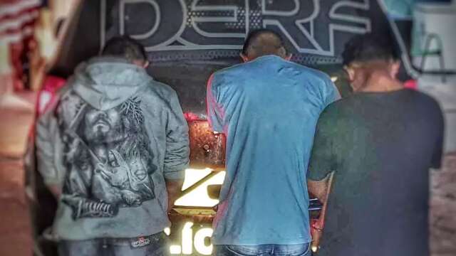 Pol&iacute;cia prende grupo armado que procurava rival para mat&aacute;-lo