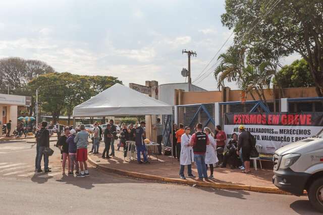 Sem acordo, funcion&aacute;rios do HU entram em greve