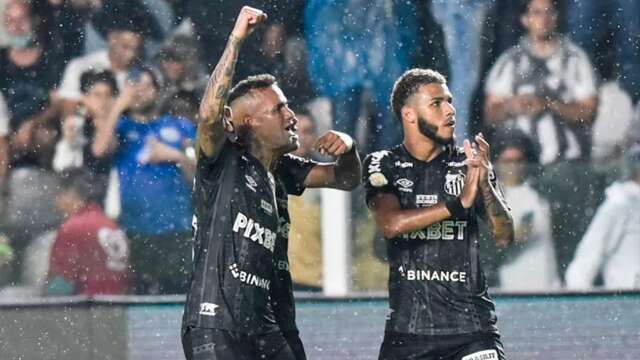 Com gol de Luan, Santos vence o Athletico por 2 a 0