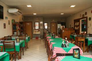 Cantina tem referências da Itália e espaço para receber toda a família. (Foto: Paulo Francis)