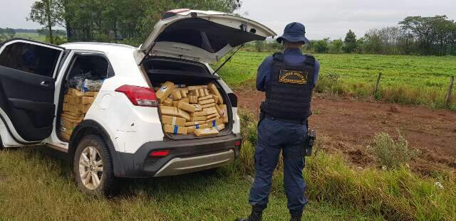 Pol&iacute;cia Militar Rodovi&aacute;ria apreende 680 kg de maconha em carro roubado