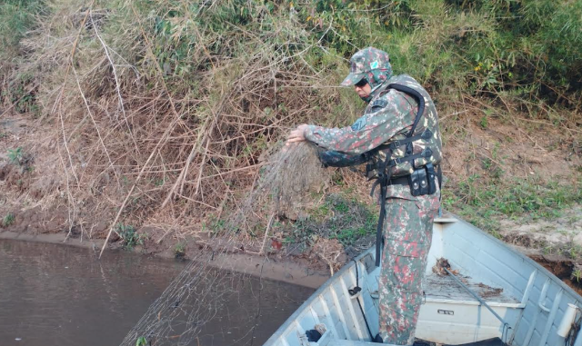 Com fim de opera&ccedil;&atilde;o, PMA apreendeu 423 kg de pescado e multou 75 pescadores