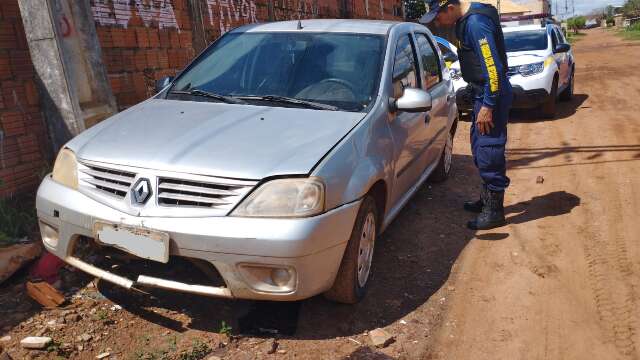 Carro roubado com urna eletr&ocirc;nica &eacute; encontrado no Alves Pereira 