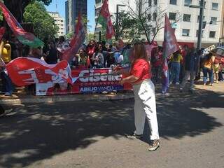 Giselle Marques em encontro com militantes do PT (Foto: Cleber Gellio)