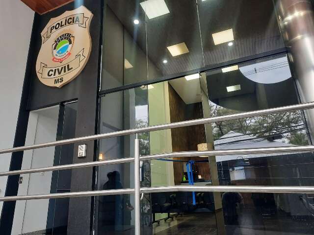 Padrasto &eacute; preso suspeito de estuprar enteada de 13 anos e filmar abuso