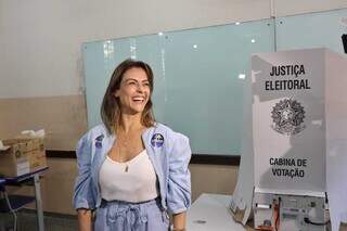 Soraya Thronicke logo após votar, em Campo Grande. (Foto: Paulo Francis)