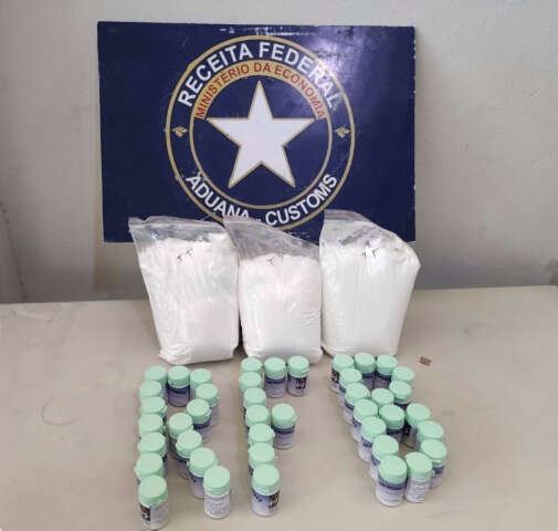 Coca&iacute;na que saiu de MS em frascos de rem&eacute;dios &eacute; interceptada nos Correios