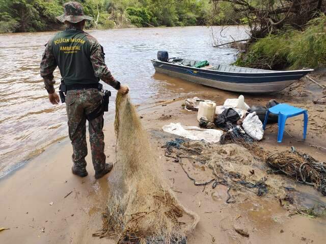 Opera&ccedil;&atilde;o Padroeira do Brasil vai fiscalizar pesca ilegal durante feriad&atilde;o