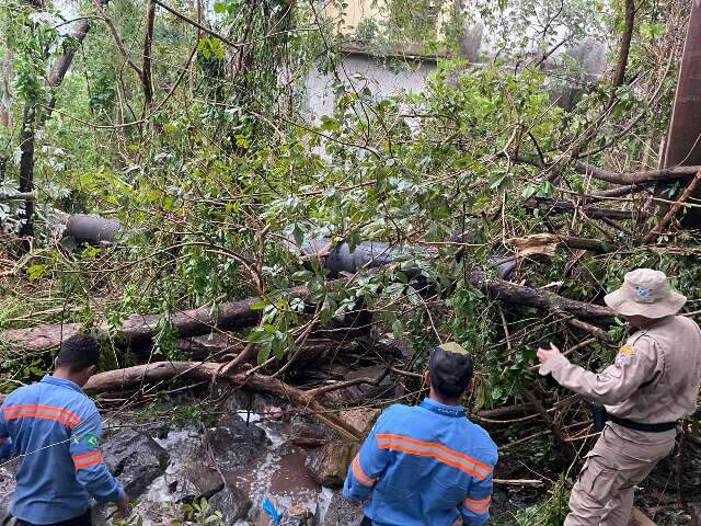 Temporal afeta tubula&ccedil;&atilde;o e Corumb&aacute; ficar&aacute; sem abastecimento de &aacute;gua