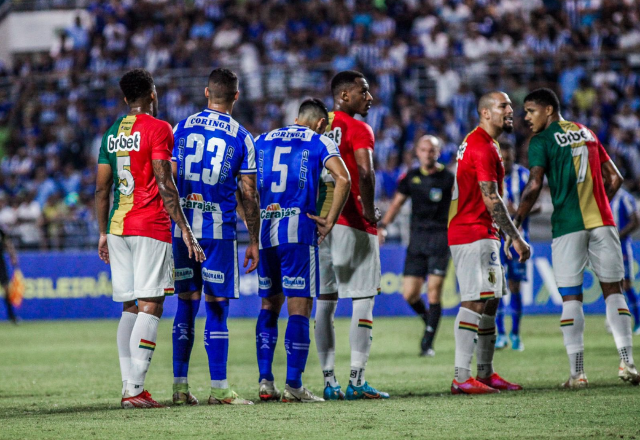 CSA e Sampaio Corr&ecirc;a n&atilde;o empolgam e ficam no 0 a 0 em Macei&oacute; 