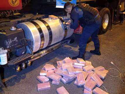 Cocaína avaliada em mais de R$ 4 milhões é apreendida em tanque de combustível
