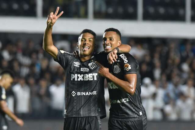 Jogando em casa, Santos vence o Juventude com goleada de 4 a 1
