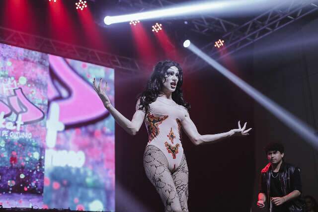 Em ‘Corrida Pocket’, drags disputam título de ‘Campão Super Star’