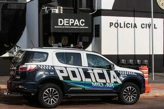 Jovem tenta separar briga em bar, leva facada e &eacute; socorrido em estado grave