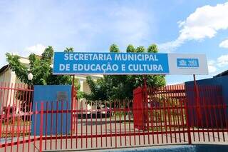 Prefeitura convoca professores aprovados em concurso da rede municipal de ensino