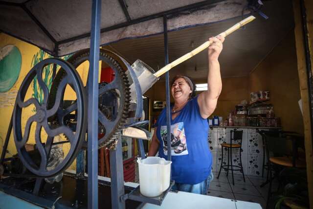 Alegria de Rosângela é engenho que ganhou do filho e pastel de 30 cm