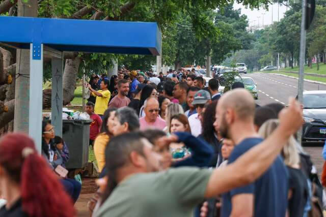 Bioparque tem fila gigante logo pela manh&atilde; em dia de visita sem agendamento