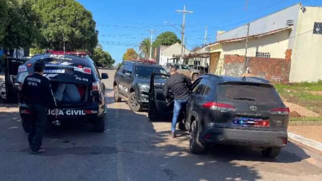 Dono de ch&aacute;cara usada para esconder 6 toneladas de maconha &eacute; preso 