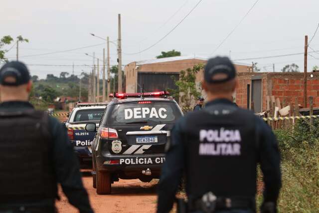 Poss&iacute;vel t&uacute;nel &eacute; encontrado perto de pres&iacute;dio