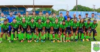 Elenco do Náutico, que pela primeira vez disputa um campeonato profissional (Foto: Divulgação/Náutico F.C)