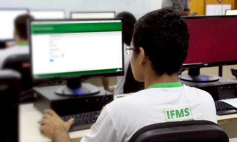 Com 10 inscritos por vaga, curso de TI é o mais concorrido do IFMS 