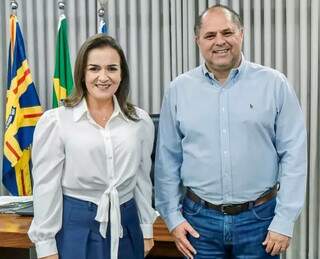 Prefeita Adriane Lopes ao lado do novo secretário municipal de governo, Mário César (Foto: Divulgação)