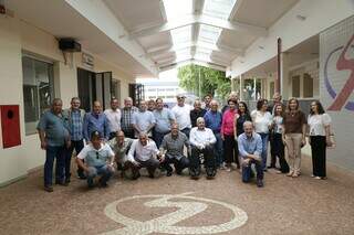 Professores que trabalharam no Colégio Salesiano Dom Bosco se reuniram. (Foto: Kísie Ainoã)