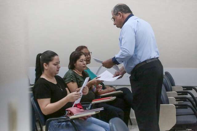 Em busca de emprego, curso da Associa&ccedil;&atilde;o Comercial atrai pessoas de 15 a 63 anos