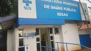 Fachada da Sesau (Secretaria Municipal de Saúde de Campo Grande), na Rua Bahia, no Centro. (Foto: Divulgação/PMCG)