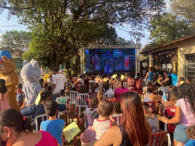 A&ccedil;&atilde;o nos bairros vai conscientizar crian&ccedil;as sobre abandono de animais