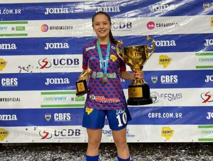 Atleta douradense é convocada para Mundial Feminino de Futsal