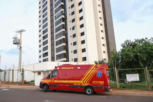 Jovem de 19 anos morre ao cair do 22&ordm; andar de pr&eacute;dio na Via Parque