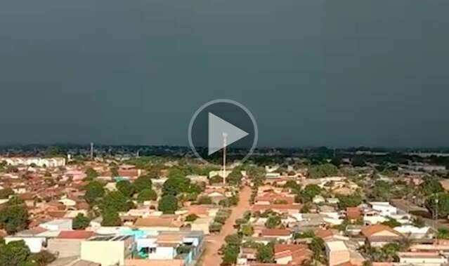 V&iacute;deo mostra mudan&ccedil;a dr&aacute;stica do tempo em Campo Grande 