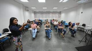 Alunos durante curso disponibilizado pela prefeitura de Campo Grande. (Foto: Roberto Ajala/PMCG)