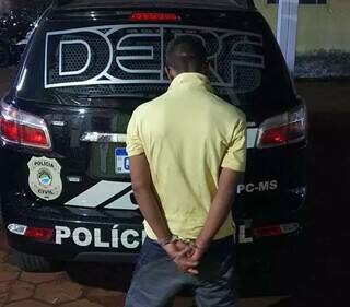 Bandido preso pela Derf nesta quinta-feira (20). (Foto: Divulgação / Derf)