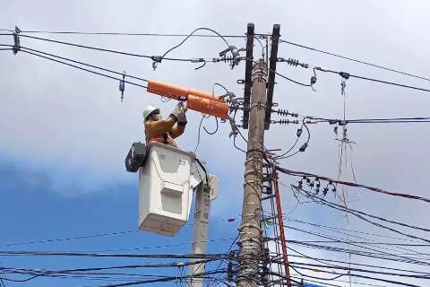 Dois dias ap&oacute;s temporal, 98% dos clientes tiveram energia restabelecida em MS