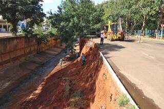 Obra de reparo na Ernesto Geisel deve durar at&eacute; quatro semanas, prev&ecirc; Sisep