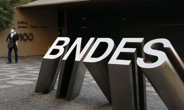 BNDES devolver&aacute; R$ 45 bilh&otilde;es ao Tesouro ainda este ano