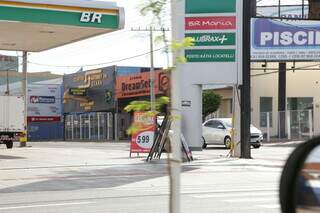 Posto de combustível em Campo Grande (Foto: Kísie Ainoã)