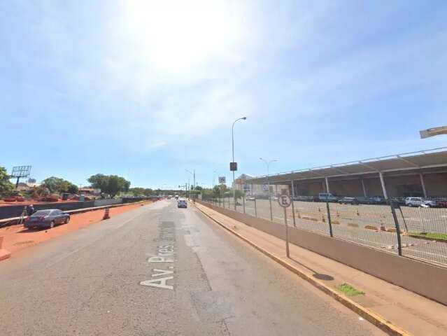 Preju&iacute;zo de R$ 7.500: motorista de aplicativo some com roupas de lojista