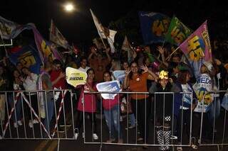 Debate reúne cerca de 200 apoiadores (Foto Alex Machado/Campo Grande News)