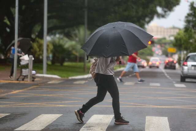 Chuva e queda de temperatura indicam chegada de frente fria ao Estado