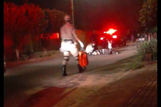 Espancado no Aero Rancho ap&oacute;s invadir casa da ex-colega foi esfaqueado