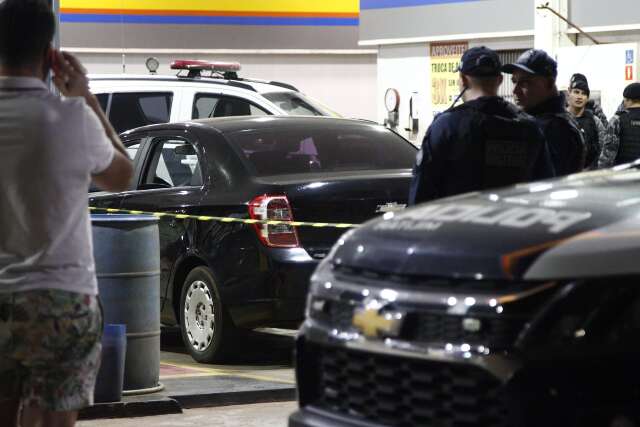 Homem &eacute; executado na frente da esposa e 3 crian&ccedil;as em posto de combust&iacute;vel