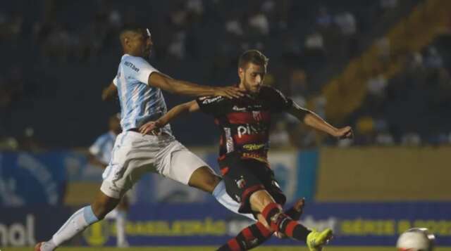 Ituano bate Londrina e fica a uma vit&oacute;ria de subir para a S&eacute;rie A