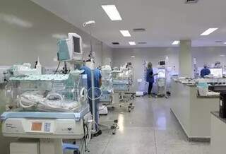 Leitos de UTI Neonatal no Hospital Universitário em Dourados. (Foto: Arquivo | Divulgação)