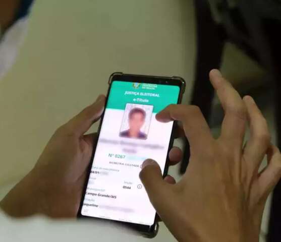Eleitores t&ecirc;m menos de 35 horas para baixar E-T&iacute;tulo 