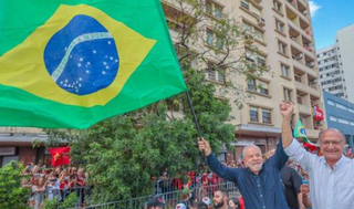Lula ao lado do vice Geraldo Alckmin durante a campanha eleitoral. (Foto: Ricardo Stuckert)