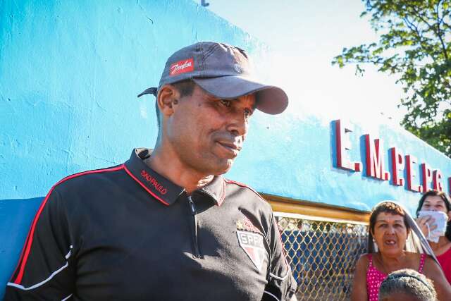 “Vontade de votar”, diz 1º eleitor do maior colégio de Campo Grande